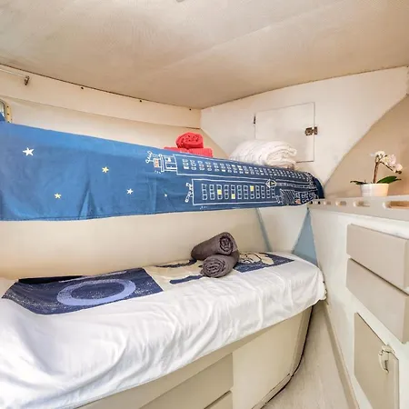 Houseboat Isurus Quinto * 卡列罗港