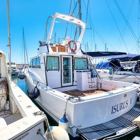 度假居 Houseboat Isurus Quinto *